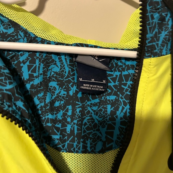 Nike Windbreaker - Picture 4 of 4